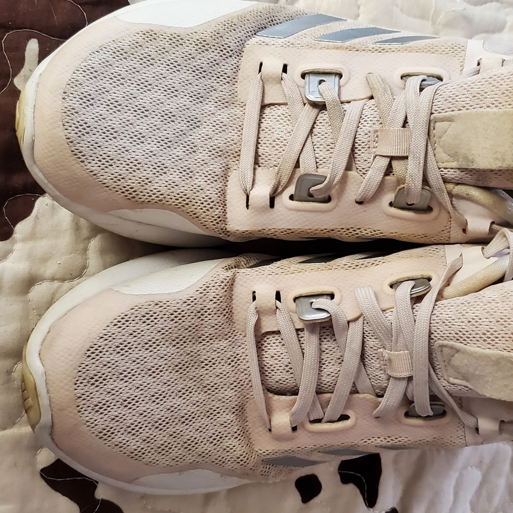Womens Adidas sz 10